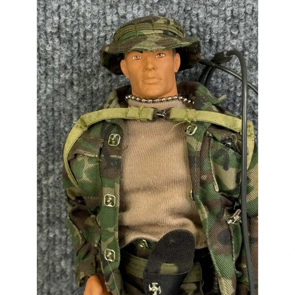 1996 Hasbro G.I. Joe Classic Collection Army Ranger Figure Camo Uniform Complete